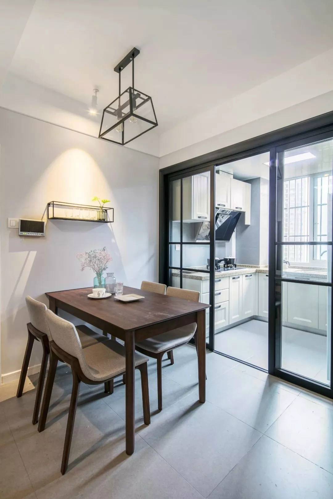 90㎡現(xiàn)代簡約休閑風(fēng)，清新時尚盡顯溫馨之美！