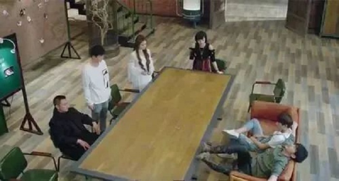 鎮(zhèn)魂女孩：我珠海的房子裝修要裝修不聊啦，居老師帶我玩轉(zhuǎn)復(fù)古工業(yè)風(fēng)！