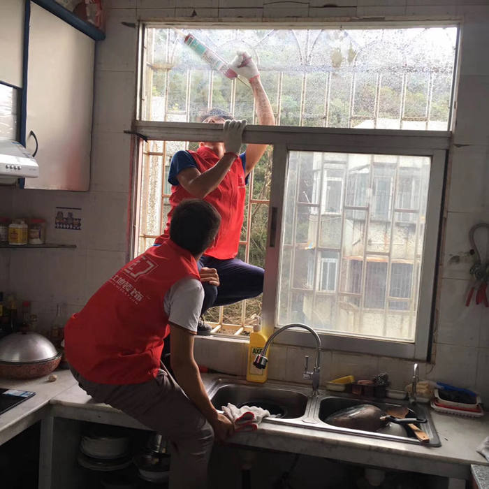 臺(tái)風(fēng)“山竹”肆虐過后，如何保養(yǎng)選購門窗，臺(tái)風(fēng)天再來也不用怕！