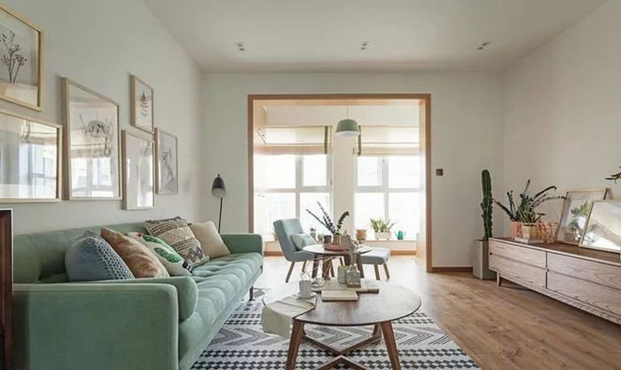 客廳裝修設(shè)計(jì)要不要做吊頂？看完這篇不再糾結(jié)！