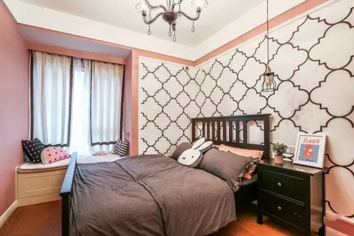 90平米小戶型裝修除了卡座餐廳還有超大飄窗，竟有隱藏式衣帽間設(shè)計(jì)！