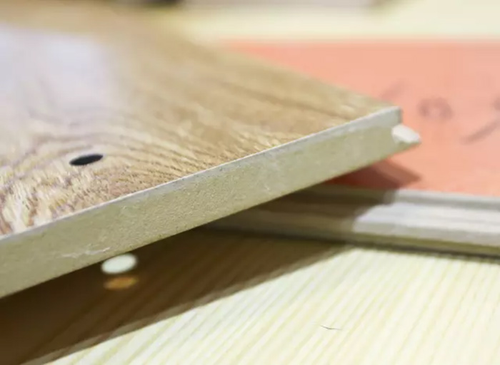 15年裝修老師傅的實(shí)用攻略，3分鐘掌握木地板選購(gòu)技巧！