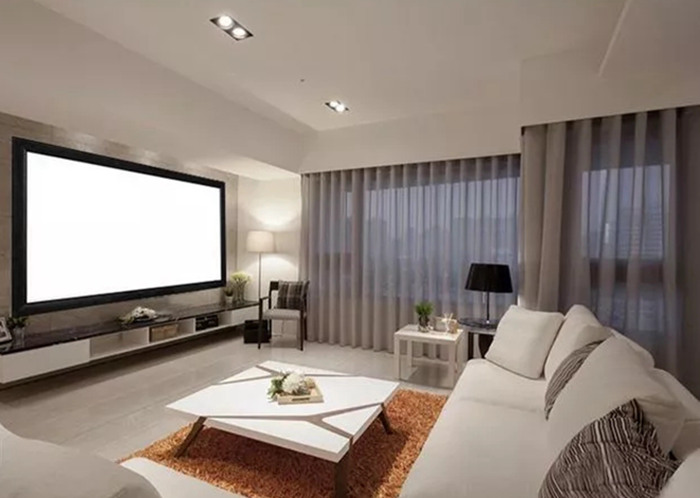 珠海的業(yè)主選電視還是投影儀？三招輕松打造高端家庭影院！