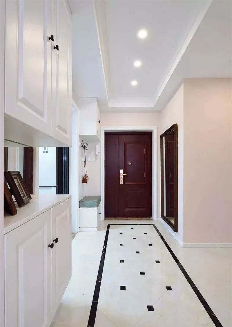 小戶型裝修設(shè)計(jì)如何提升高級感？進(jìn)門玄關(guān)1平米是關(guān)鍵！