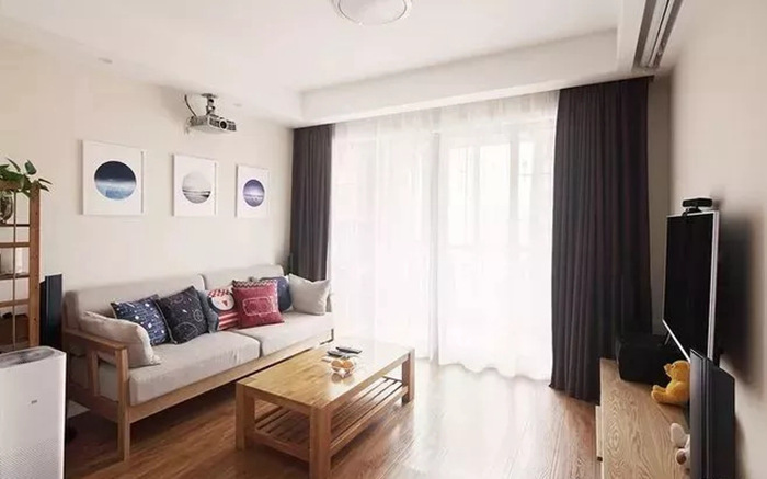 珠海的業(yè)主選電視還是投影儀？三招輕松打造高端家庭影院！