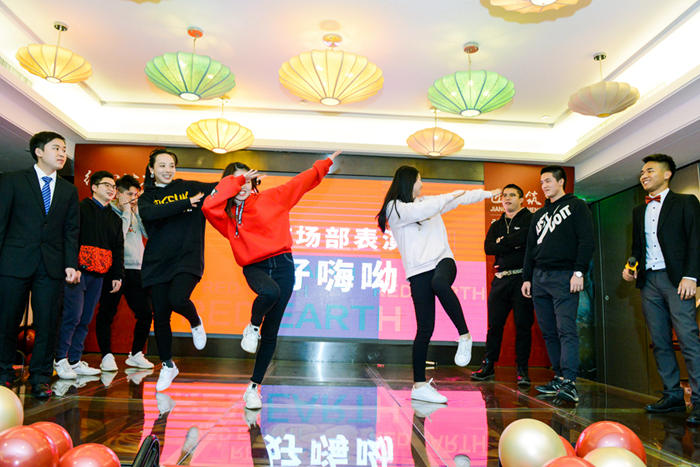 精彩回顧丨紅心壯志，匠心筑夢——紅土地裝飾年度盛宴圓滿落幕！