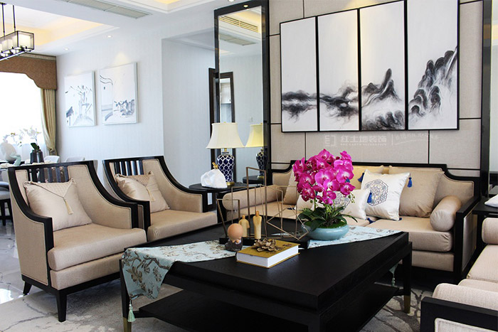 珠海紅土地裝飾實(shí)景裝修案例，新中式古典之間清雅古風(fēng)！