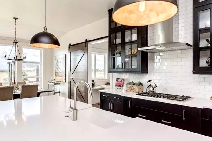 一扇高顏值的網(wǎng)紅谷倉門，輕松打造與眾不同的家！