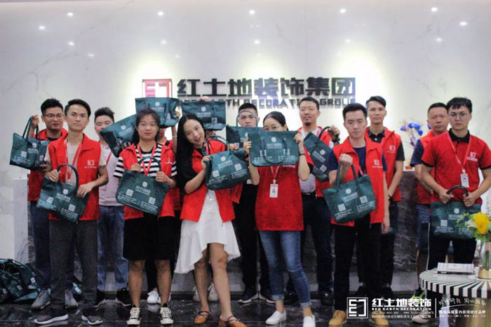 端午節(jié)逢高考，紅土地裝飾為高考的學(xué)子加油！