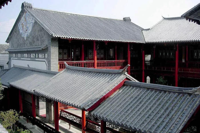 全屋智能家居高端定制，從硬裝到軟裝紅土地裝飾都幫你準(zhǔn)備好了！