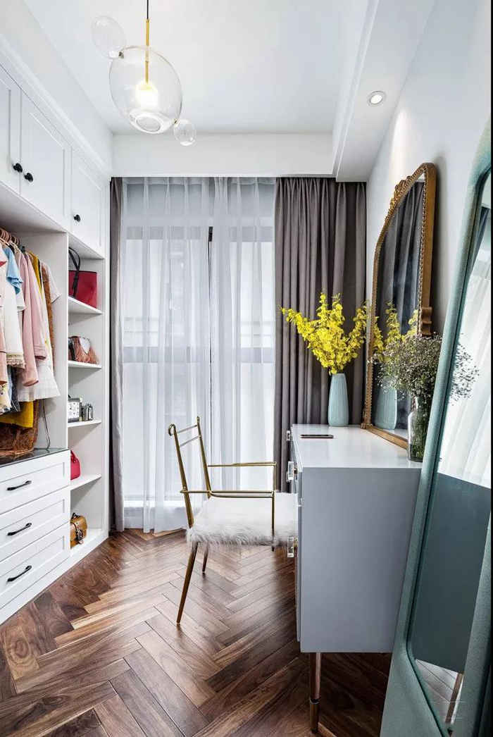 珠海家裝裝修熱門衣帽間設(shè)計，大小戶型都適用，趕緊收藏！