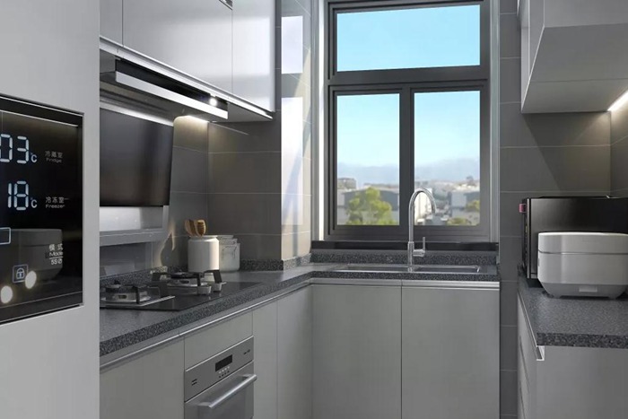 房屋的裝修設(shè)計(jì)是簡約的，珠海色彩是藍(lán)色的。